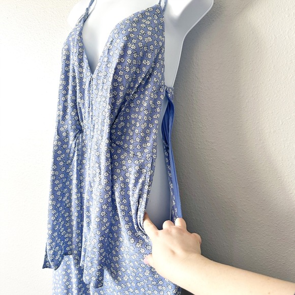 Abercrombie & Fitch Soulmate Strappy Blue Floral Tie-Front Jumpsuit Size Small - Picture 7 of 16